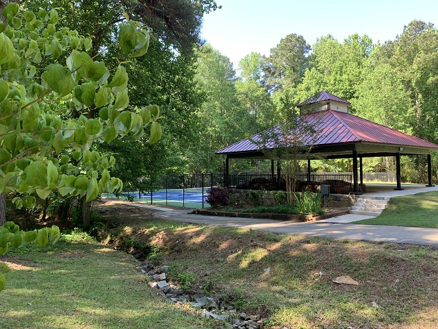 Waterford park pavillion and tennis courts