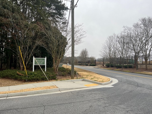 North side of Peeler Road near Windwood Hollow Park