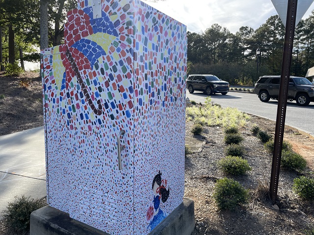 Art by Jonji Yang at Chamblee Dunwoody and Peeter Roads smaller image