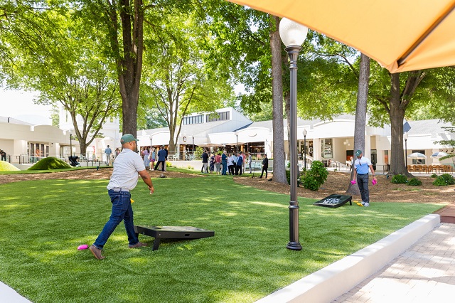 park place courtyard cornhole